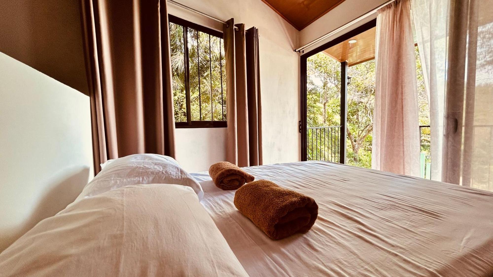 Casa Encantada Offers You Two-Bedroom House, 1 Tiny Apartment & 3 Double Rooms Manuel Antonio Zewnętrze zdjęcie